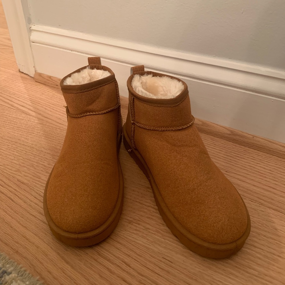 Classic ultra mini boots